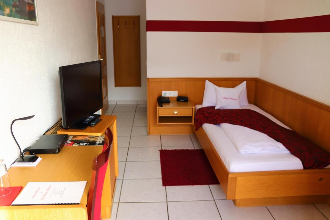 Hotel Weinhaus Wiedemann Ginsheim-Gustavsburg Pokoj fotografie
